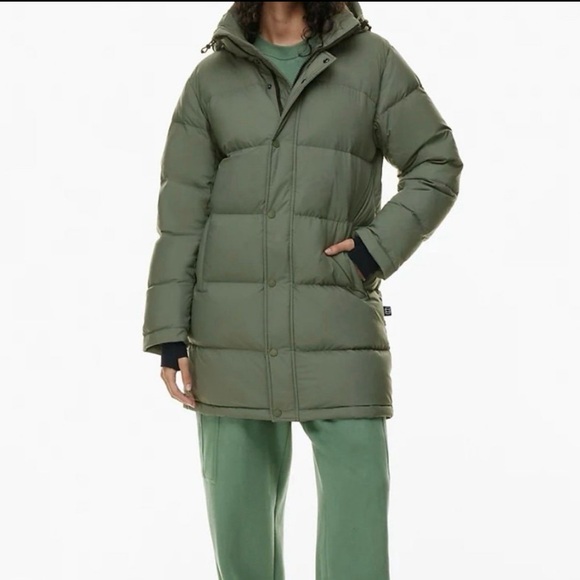 Aritzia women goose down coat - Picture 2 of 7